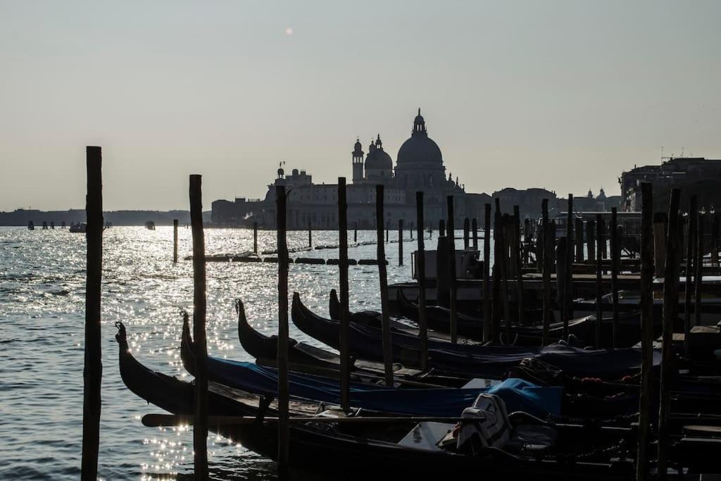 Ca' De Mezo Near San Marco Apartamento Veneza Exterior foto